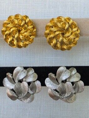 Vtg Crown Trifari Chunky Clip Earring Lot 2 Pair Textured Gold tone Silver tone